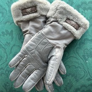 UGG winter gloves